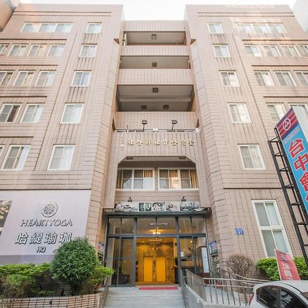 Taichung Hall Aparthotel Ngoại thất bức ảnh