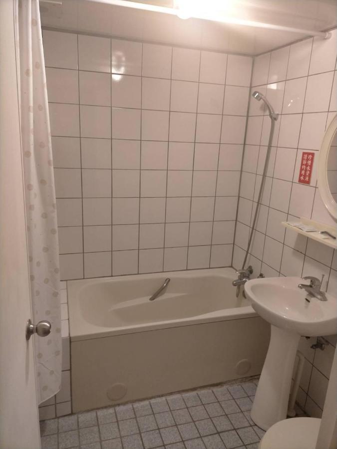 Taichung Hall Aparthotel Ngoại thất bức ảnh