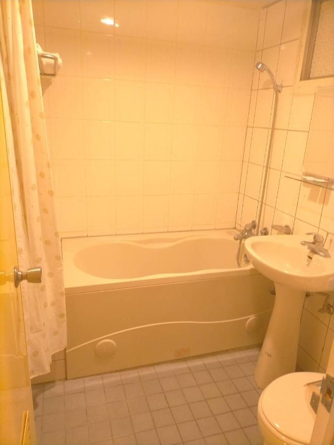 Taichung Hall Aparthotel Ngoại thất bức ảnh