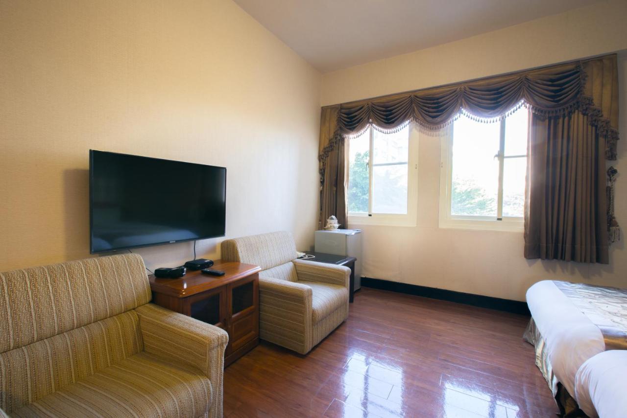 Taichung Hall Aparthotel Ngoại thất bức ảnh