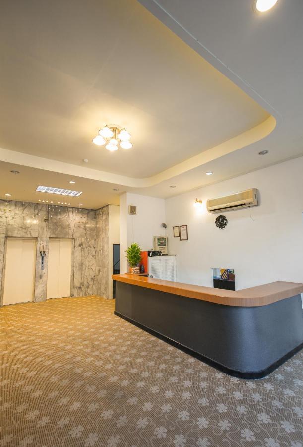 Taichung Hall Aparthotel Ngoại thất bức ảnh